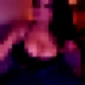 Rejoins Joséphine, 28 ans à Létra en privé