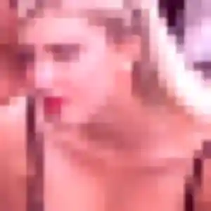 Antoinette, 24 ans, connectée à Liginiac pour un rencontre adulte