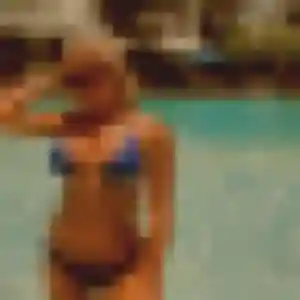 Découvre Mumbi, 21 ans à Ligné en privé