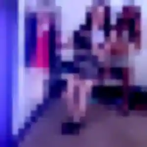 Nafi (27 ans) à Loix cherche un rencontre adulte ce soir