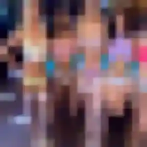 Contacte Laetitia, 23 ans à Longèves en privé