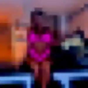 Codou, femme de 45 ans veut rencontre adulte à Longueil-Annel