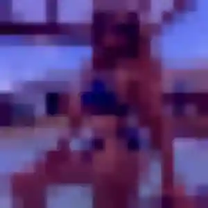 Stella (44 ans) à Lorette attend un rencontre adulte aujourd'hui