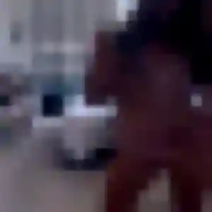 Constance, fille de 22 ans propose rencontre adulte à Lunan