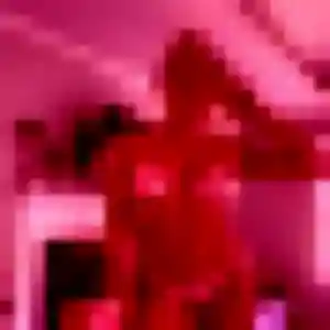 Naïma, 38 ans, en ligne à Lussat pour une rencontre coquine