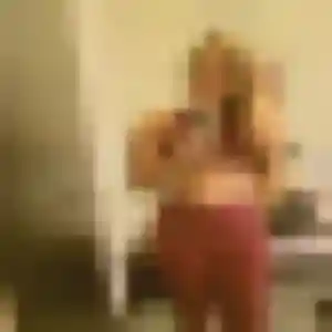 Rejoins Joy, 33 ans à Machilly en privé