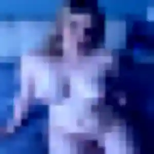 Photo de Sandrine à Maclas (23 ans) - rencontre adulte gratuit