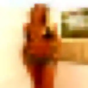 Élise, 25 ans, connectée à Malleloy pour un rencontre adulte