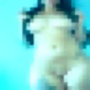 Contacte Folake, 19 ans à Maransin gratuitement