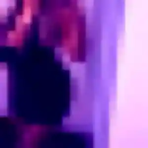 Charmante Sixtine, 28 ans à Maringes - la contacter