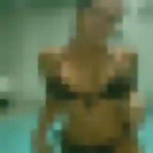 Nafi, 25 ans, connectée à Marlieux pour une rencontre coquine