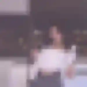 Esi, 24 ans, connectée à Massiac pour une rencontre coquine