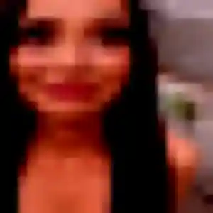 Rejoins Jamila, 33 ans à Matour en t'inscrivant