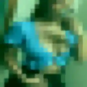 Adja, 23 ans, en ligne à Mézel pour une rencontre coquine