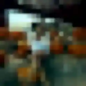 Samira (19 ans) à Mogneneins attend un rencontre adulte ce soir