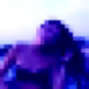 Awa, 19 ans, en ligne à Moineville pour un rencontre adulte