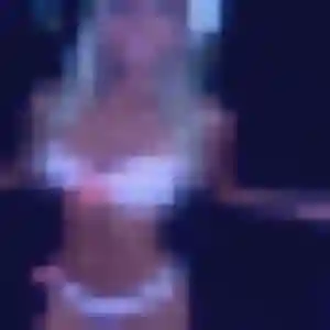 Maguette, 25 ans, en ligne à Molac pour un rencontre adulte