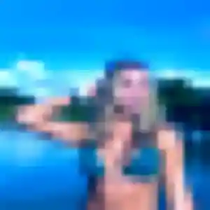 Ophélie, 25 ans, connectée à Montacher-Villegardin pour un rencontre adulte