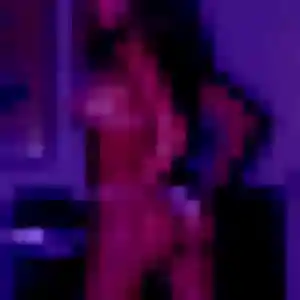 Gladys (22 ans) à Montenay propose un rencontre adulte ce soir