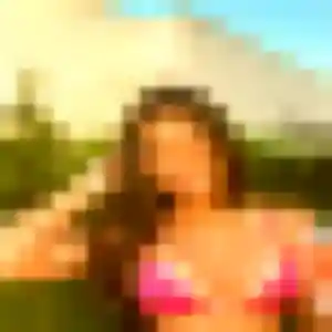 Photo sexy de Noëlla, 21 ans à Monteneuf - plan discret