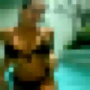 Adjoua, 33 ans, en ligne à Montracol pour une rencontre coquine