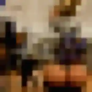 Cassandra, 20 ans, connectée à Montrem pour un rencontre adulte