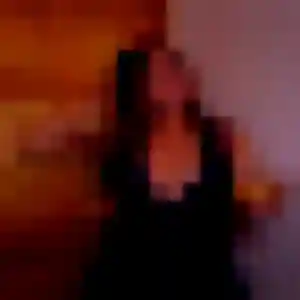 Rejoins Muthoni, 24 ans à Morbier en t'inscrivant