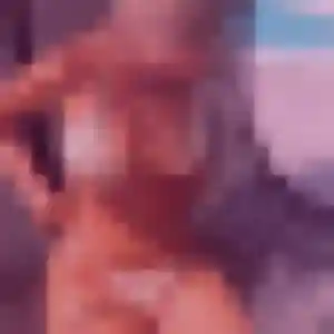 Rebecca, 25 ans, disponible à Morteaux-Coulibœuf pour un rencontre adulte