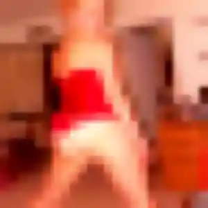 Photo privée de Sanata, 24 ans à Moulézan - rencontre coquine
