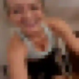 Afi, 34 ans, en ligne à Mourenx pour une rencontre coquine