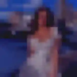 Héloïse, fille de 22 ans veut rencontre adulte à Moye