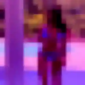 Photo de Christelle à Murol (27 ans) - rencontre adulte anonyme