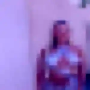 Grâce, 45 ans, en ligne à Muzy pour une rencontre coquine