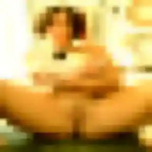 rencontre adulte à Nailly : profil de Adeola, 22 ans - sans engagement