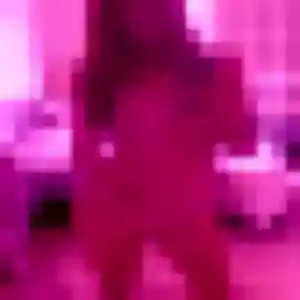 Mériem, 22 ans, en ligne à Néry pour un rencontre adulte