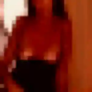 Djeneba, fille de 34 ans propose rencontre adulte à Neuillé-le-Lierre