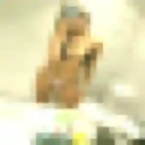 Oumou, 19 ans, cherche un rencontre adulte à Neuillé
