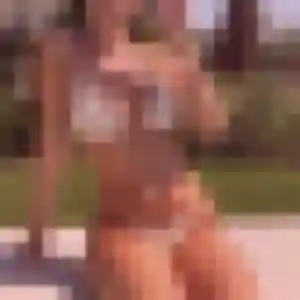 Photo exclusive de Penda, 28 ans à Neydens - plan discret