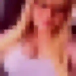 Découvre Amandine, 23 ans à Nîmes en privé