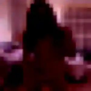 Mériem (21 ans) à Nuaillé attend une rencontre aujourd'hui