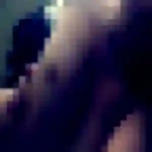 Rejoins Efua, 21 ans à Oberbronn en t'inscrivant
