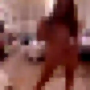 Photo sexy de Uchenna, 43 ans à Oissery - plan discret