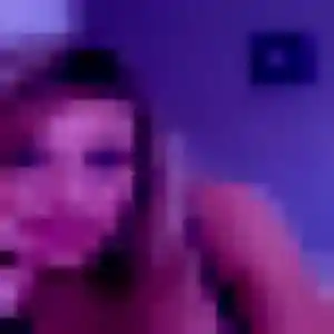 Selbé, 32 ans, connectée à Oltingue pour un rencontre adulte