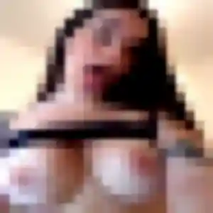 Naïma, 33 ans, cherche un rencontre adulte à Ors