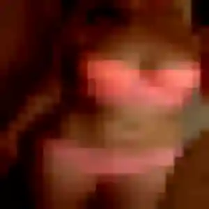 Brigitte (24 ans) à Oytier-Saint-Oblas cherche une rencontre aujourd'hui