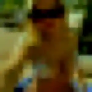 Ursula, 29 ans, connectée à Payzac pour un rencontre adulte