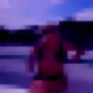 Charmante Hadija, 21 ans à Pessac - la contacter