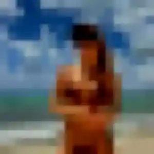 Nafi, fille de 20 ans veut rencontre adulte à Peumerit