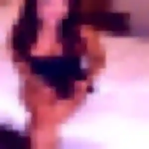 Découvre Yaa, 37 ans à Pierrefonds en t'inscrivant