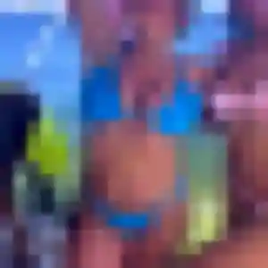 Zuri (24 ans) à Pleurtuit propose un rencontre adulte maintenant